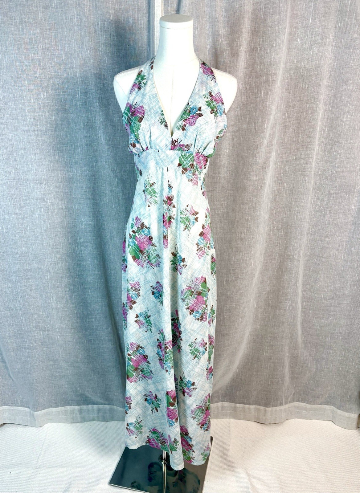 Vintage 70’s White Halter Maxi Dress Floral Backless Boho Hippie Size XS Small