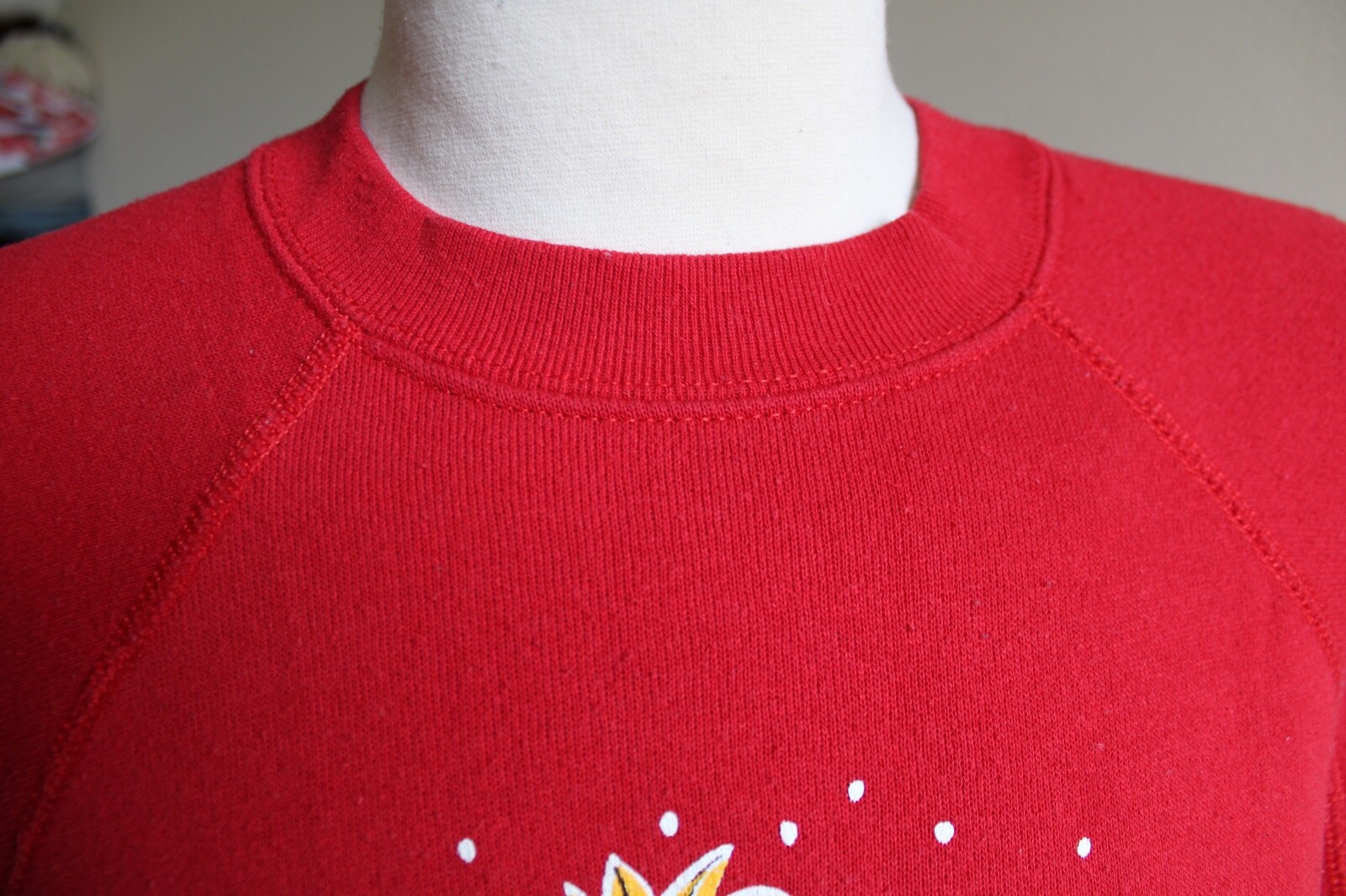 Vtg 80s Tweety S Bundle Up Winter Snow Red Sweatshirt Top Artex Warner Bros