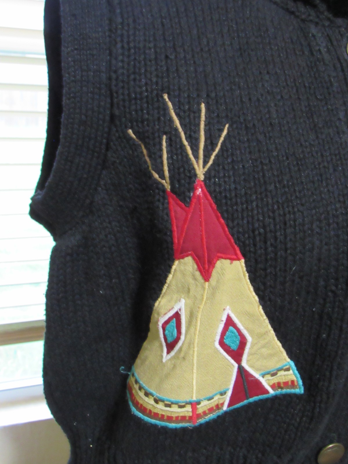 VTG Sharon Young Native American Black Sweater Vest TeePee Headdress Fringe S