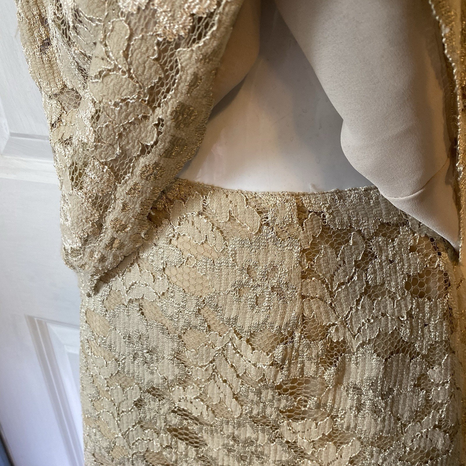 VTG Jones New York Outfit Set Skirt & Top Sz 4P/6P Cream Lace Formal Evening