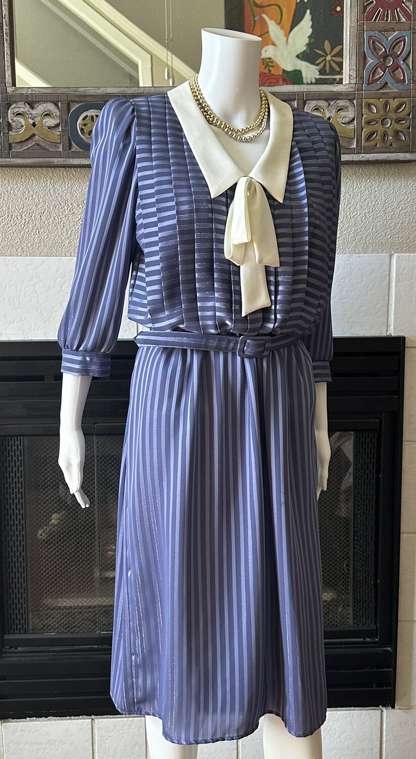 Vtg 80s JSJ Belted Dress Womens Polyester Blue Dynasty Style 34” Bust 28” Waist