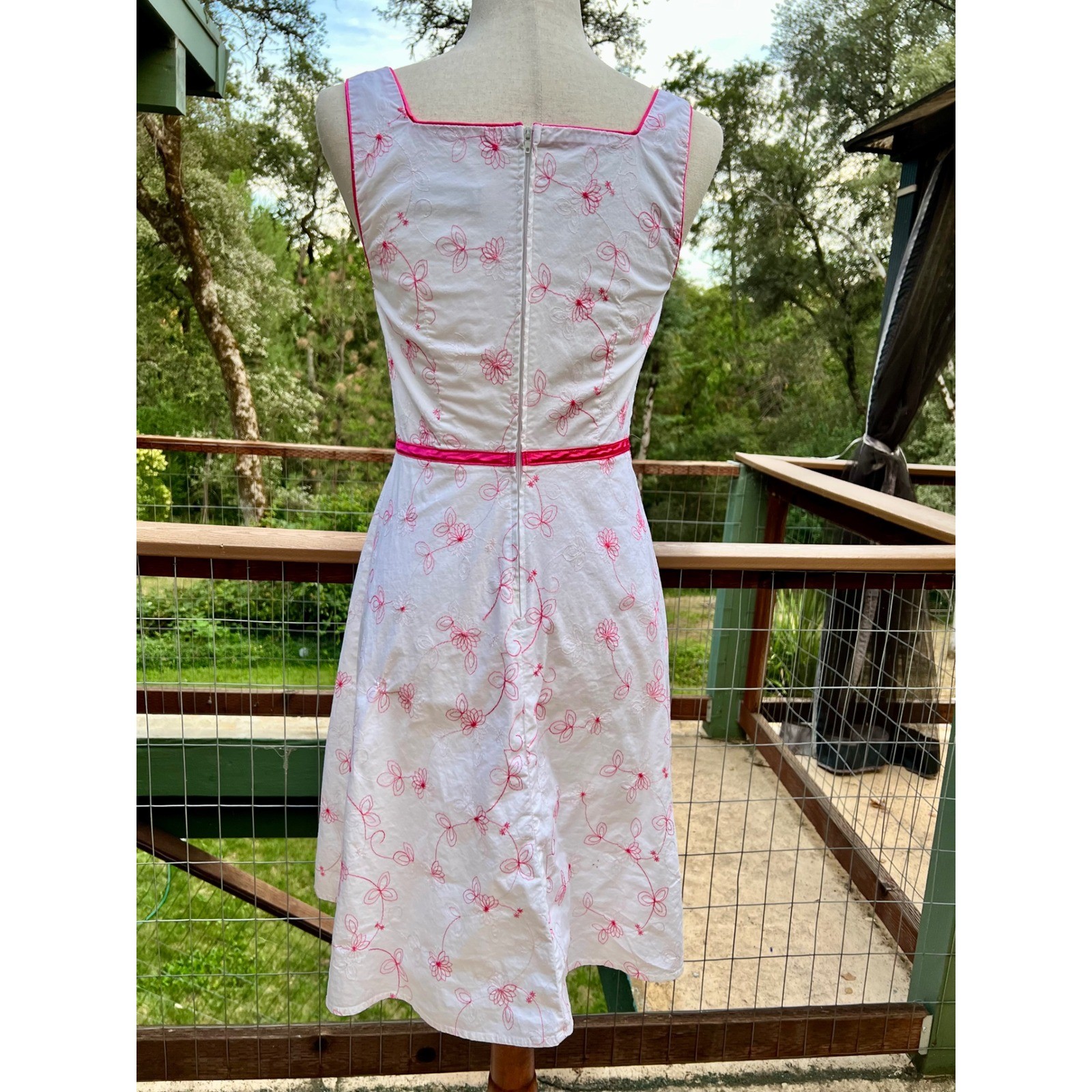 City Triangles Vintage Y2K White Pink Floral Embroidered Ribbon Waist Dress 7