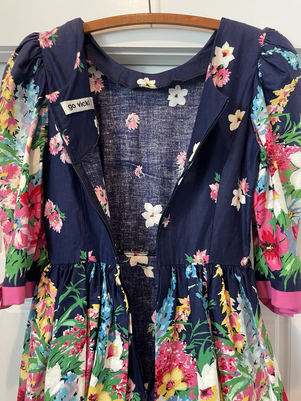 Vintage 80s/90s Go Vicki! Floral Dress Puff Pads Pink Bows Cottage Vibrant!