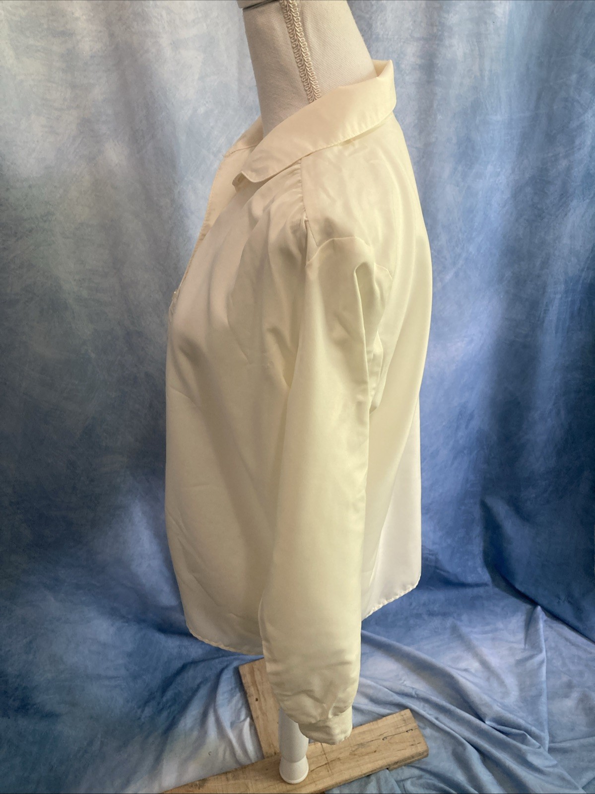VTG 80s Vicki Wayne Off White Sheer Secretary Blouse Shirt Buttons Medium FLAW