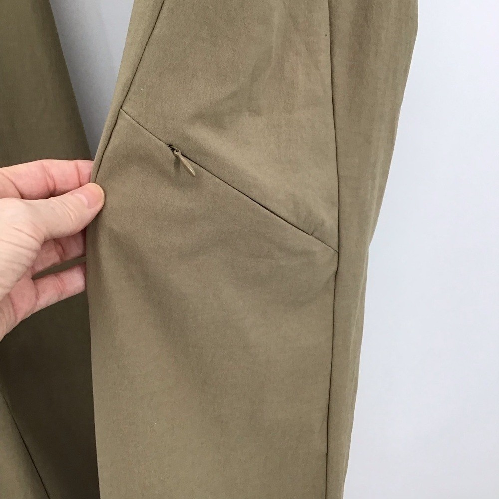 Athleta Women’s Nylon Cargo Pants Hiking Outdoor Casual Khaki Mid-Rise Size 14T