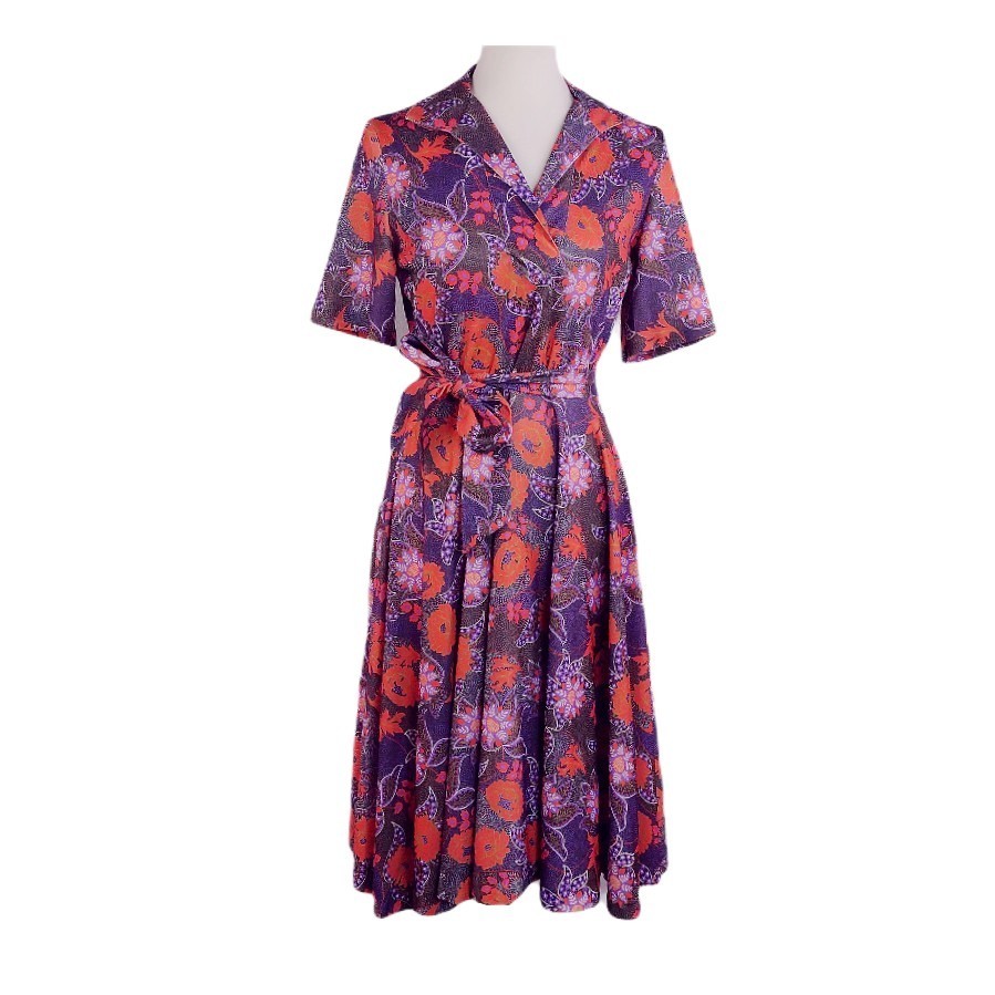 Vintage Dress Fit and Flare Small Red Floral Collared Short Sleeve Midi