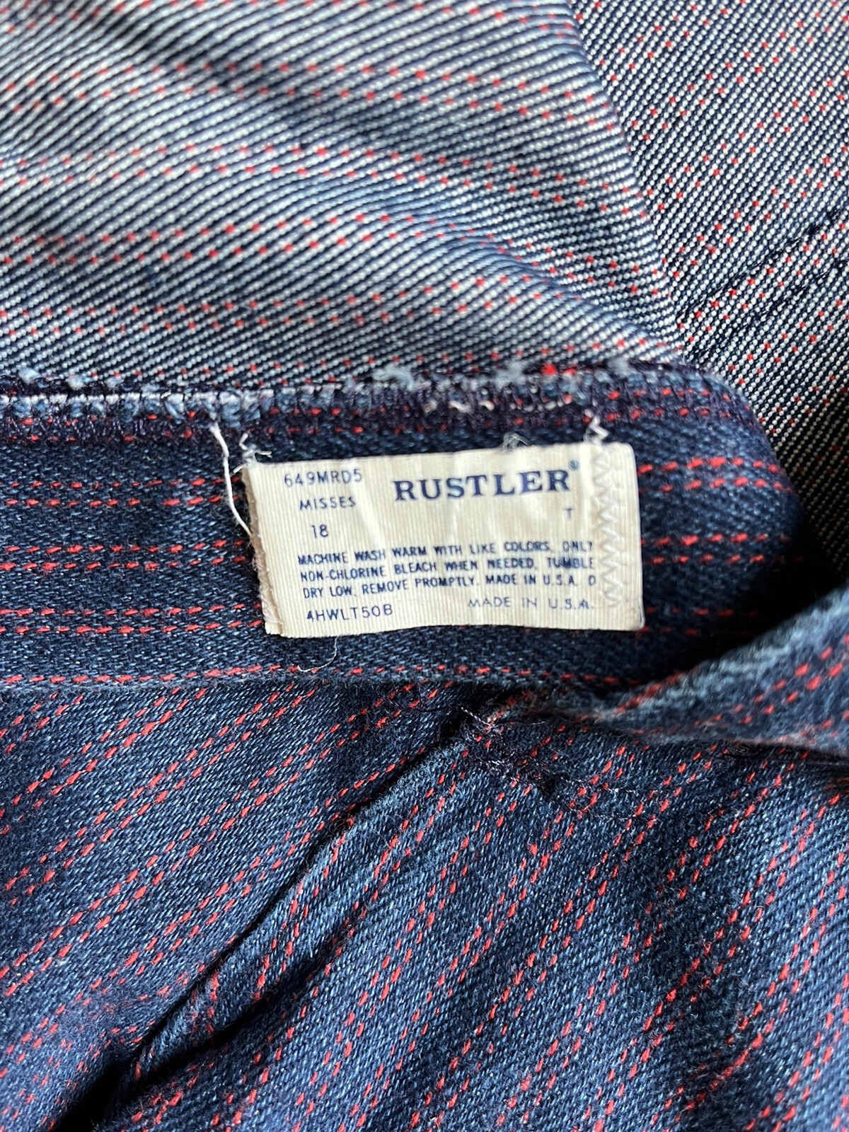 Vintage Women’s RUSTLER Denim Jeans Original Dark Blue w Red Stripes 34×28 USA