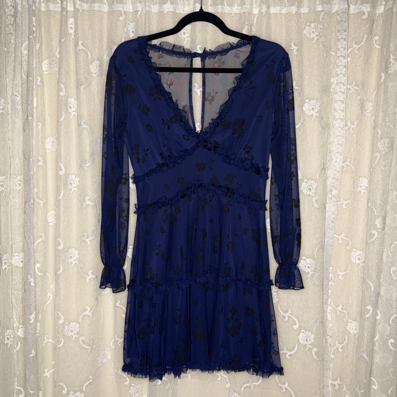Vintage B.Darlin Woman’s Blue & Black Floral Semi Sheer Lined Dress Size 5/6