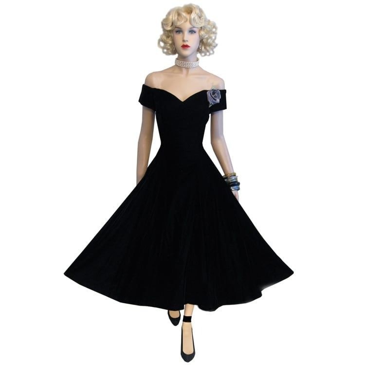 Vintage 1950’s Black Velvet Off Shoulder Circle Skirt Cocktail Dress Size 4