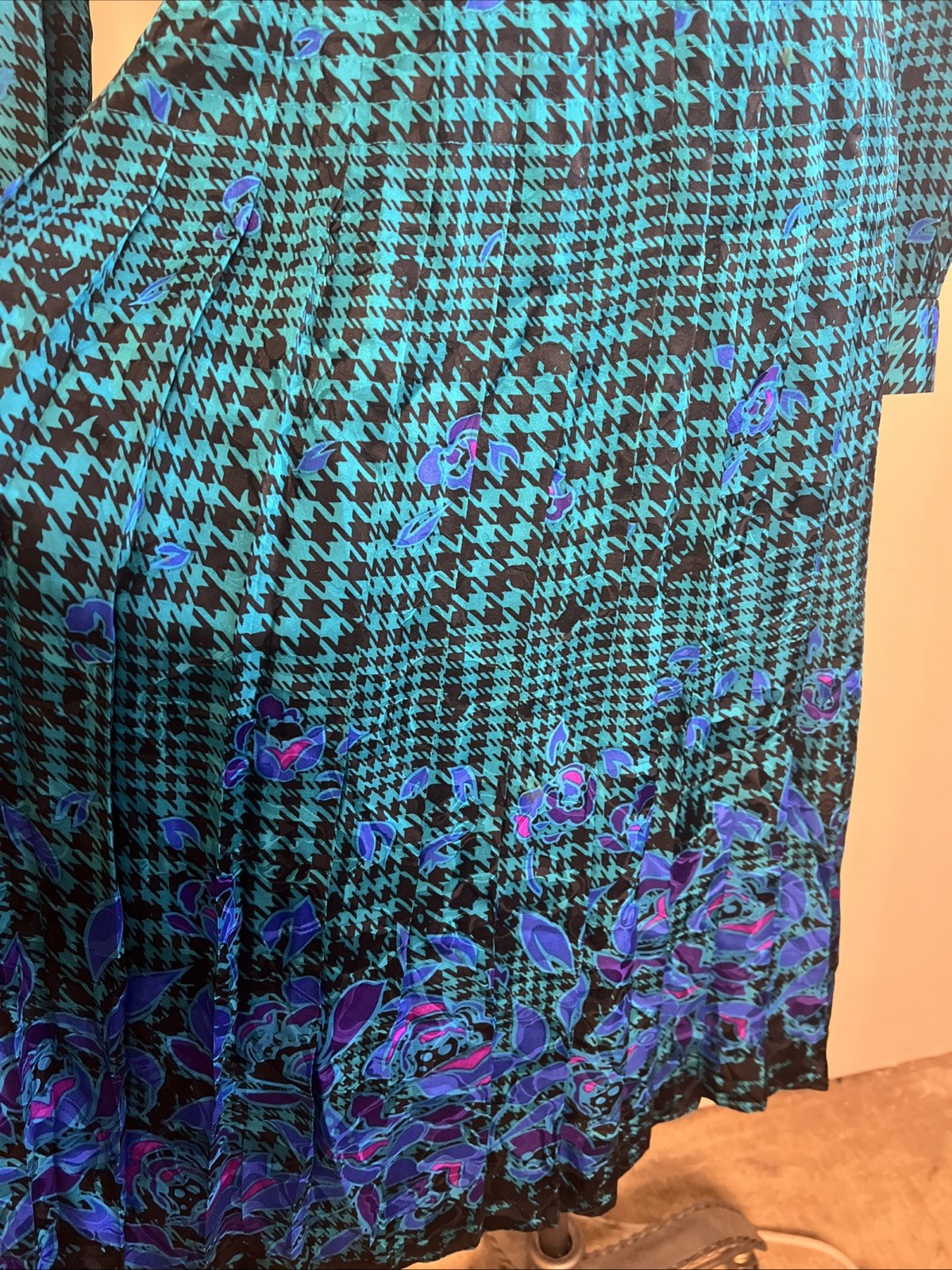 Adrianna Papell 100% Silk Size 8 Dress Pleated Teal HoundsTooth VTG 80s