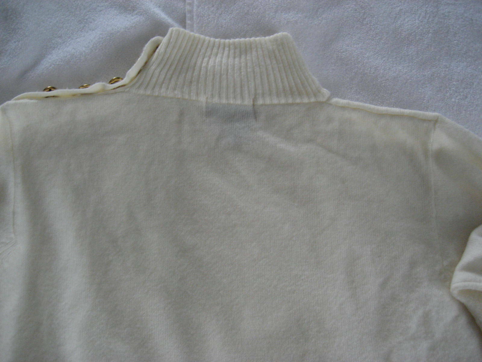 1980s Mark Fore & Strike Cream Ivory Off White Turtleneck Gold Buttons Sz S-M