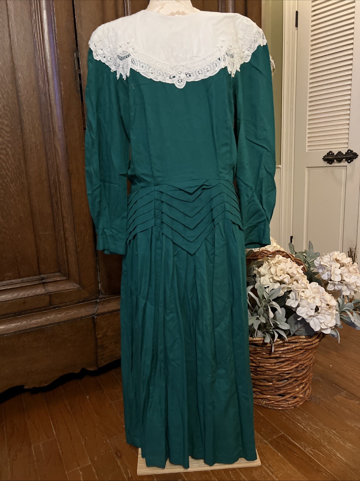 Vintage Plaza South Green Dress Women’s Battenburg Lace w/pearls Sz 12/14