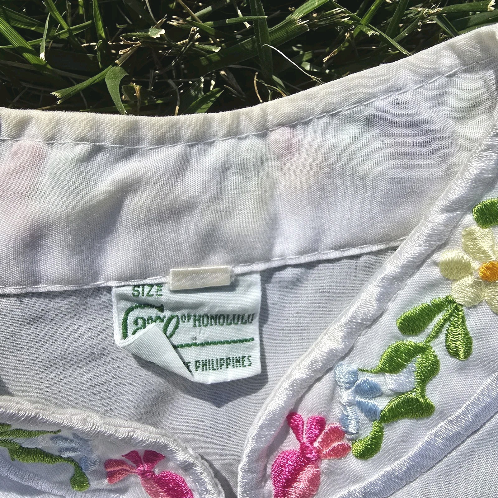 Vintage Caro Of Honolulu Floral Embroidered Blouse Made Philippines Colors 12