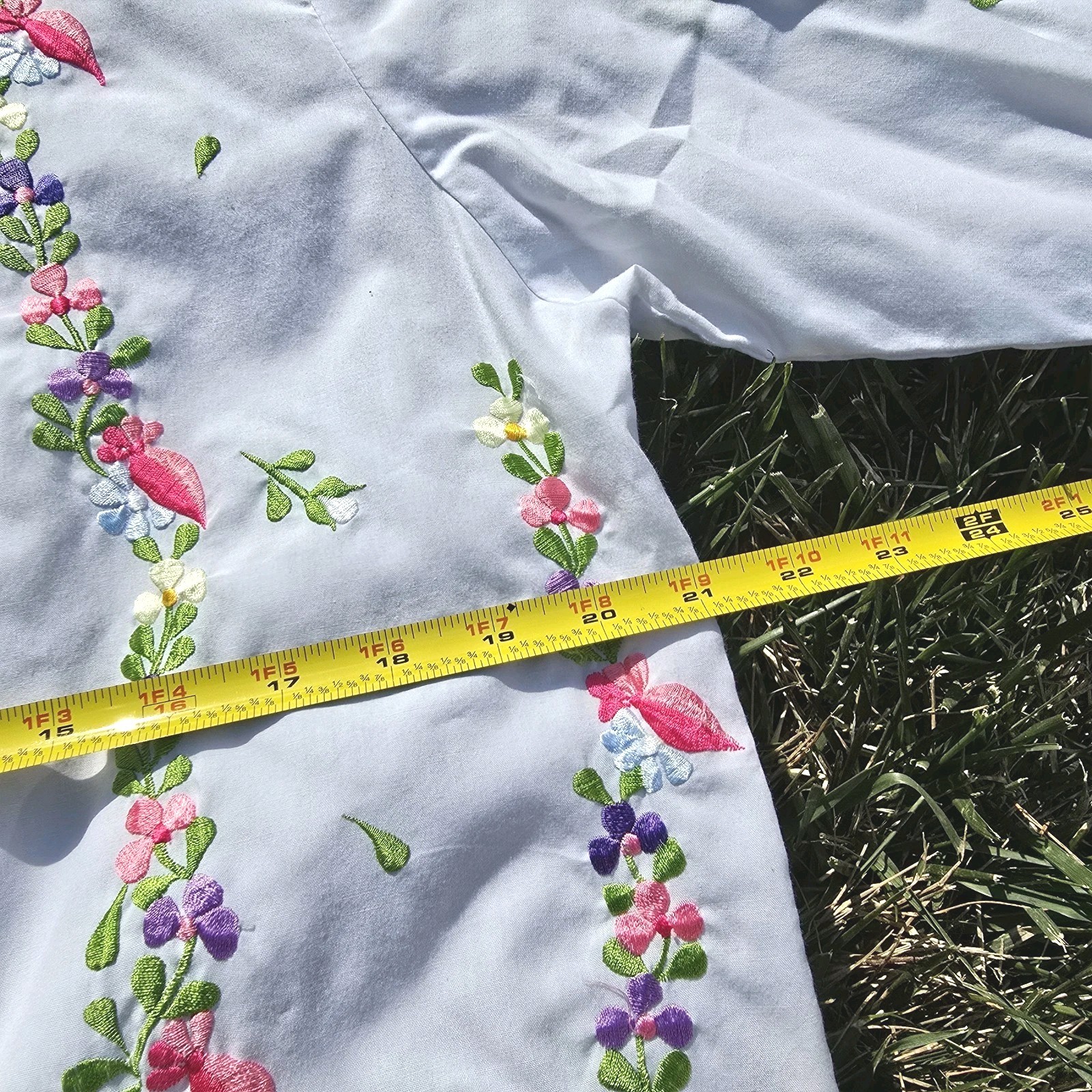 Vintage Caro Of Honolulu Floral Embroidered Blouse Made Philippines Colors 12