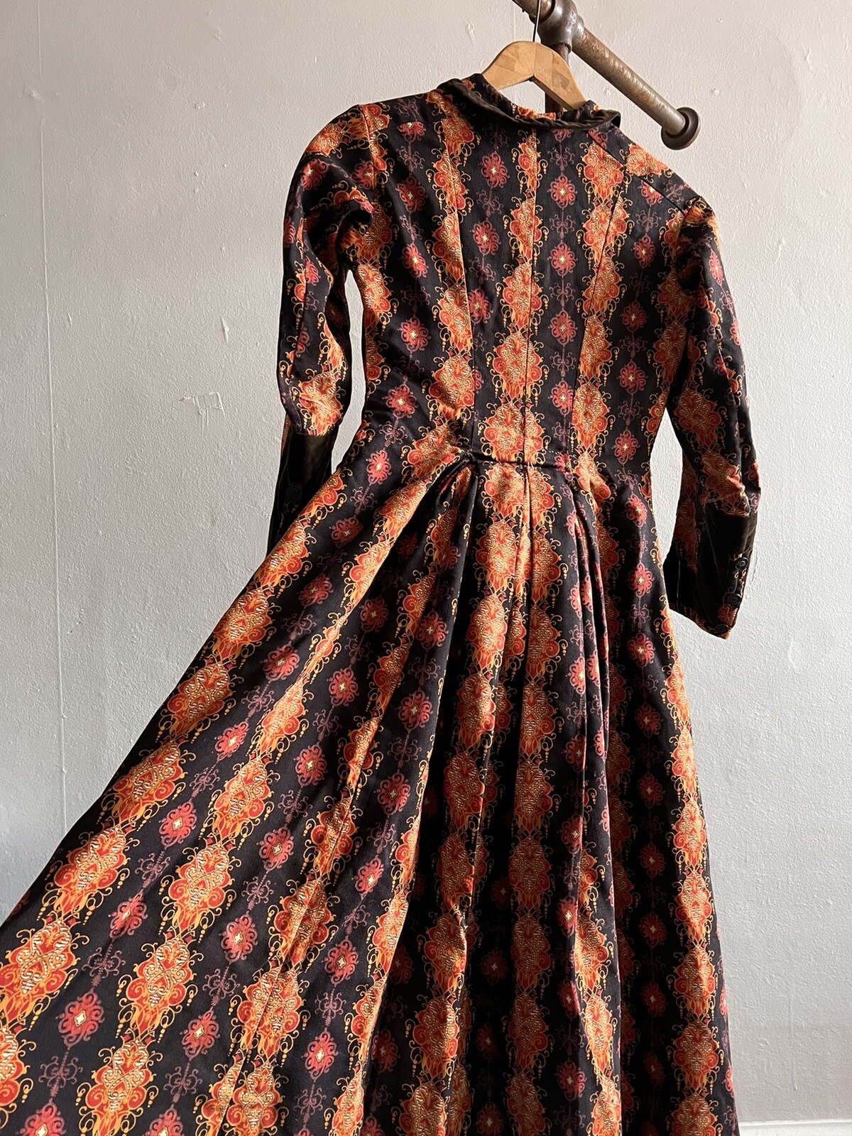 Antique Victorian 1880’s Paisley Wrapper Dress Gown Buttons Wool Bustle 19thC