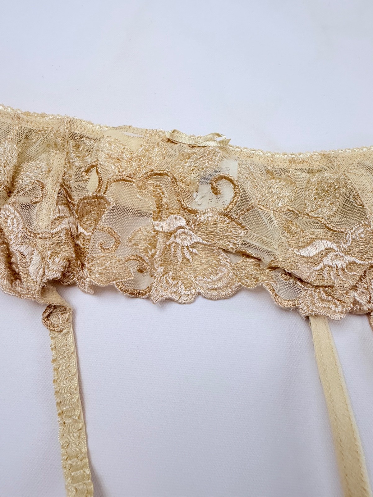 Vintage nude Lace Suspender Belt Garter Belt UK 8 EU 40 Size it2. S Floral Lace