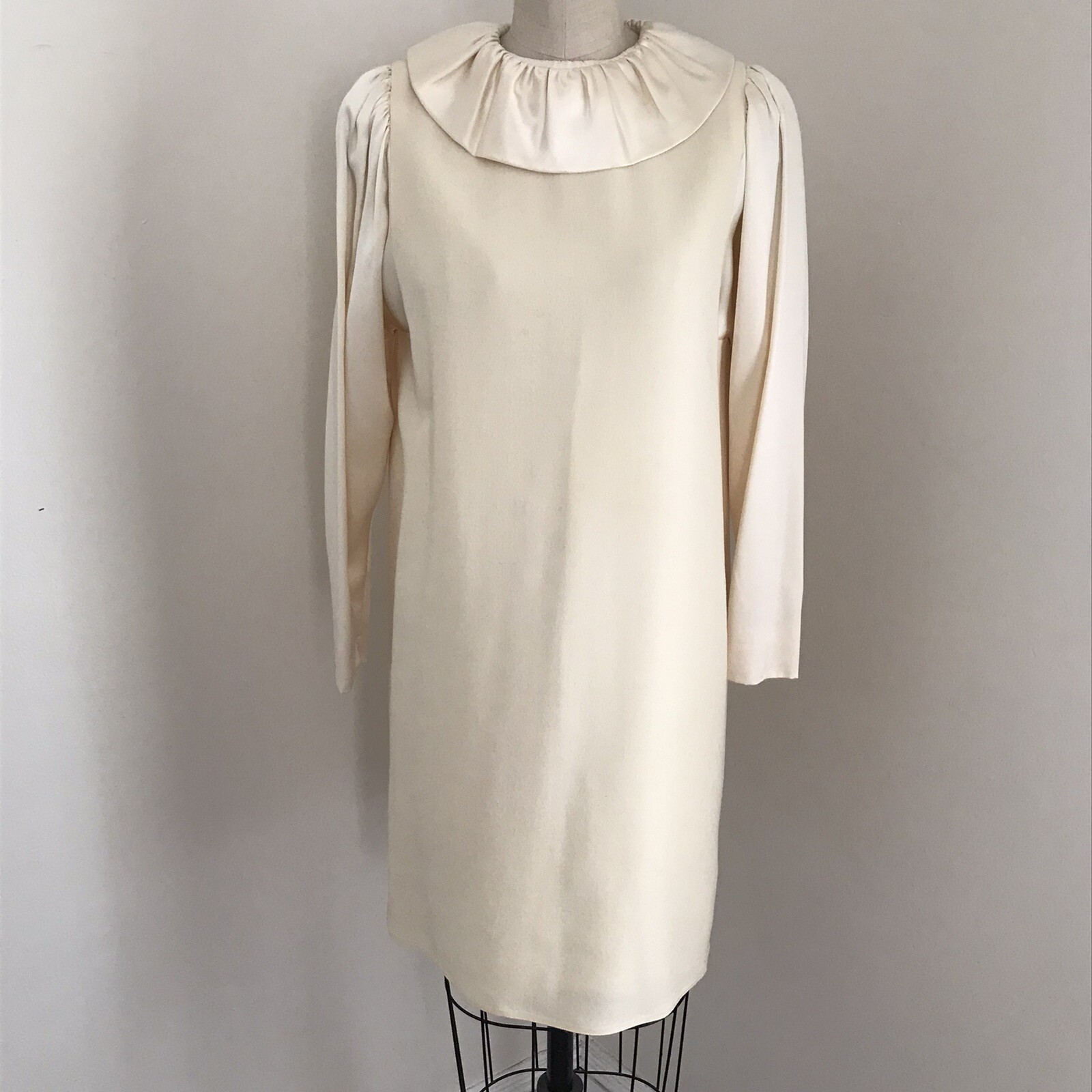 1980’s Moroci Dress Cream Crepe Satin Collar and Long Sleeve 6