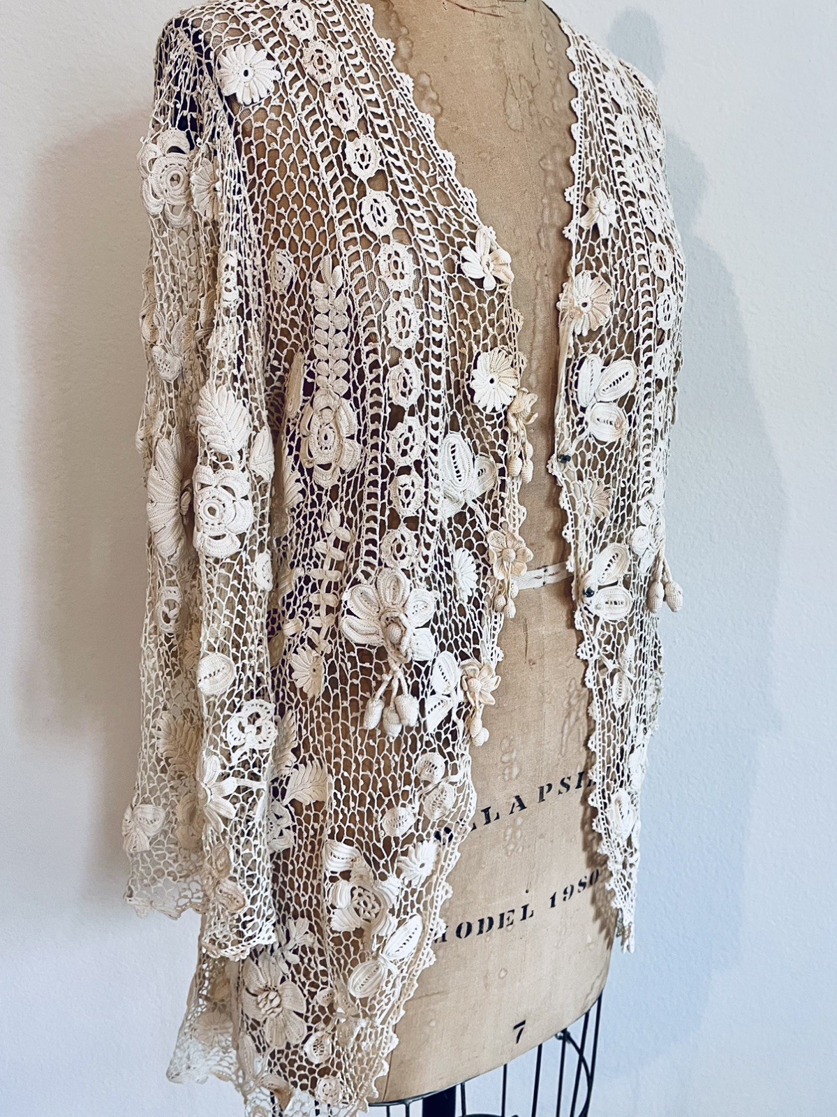 Antique Vctorian / Edwardian Croceted Irish Lace Jacket Handcrafted Floral Motif