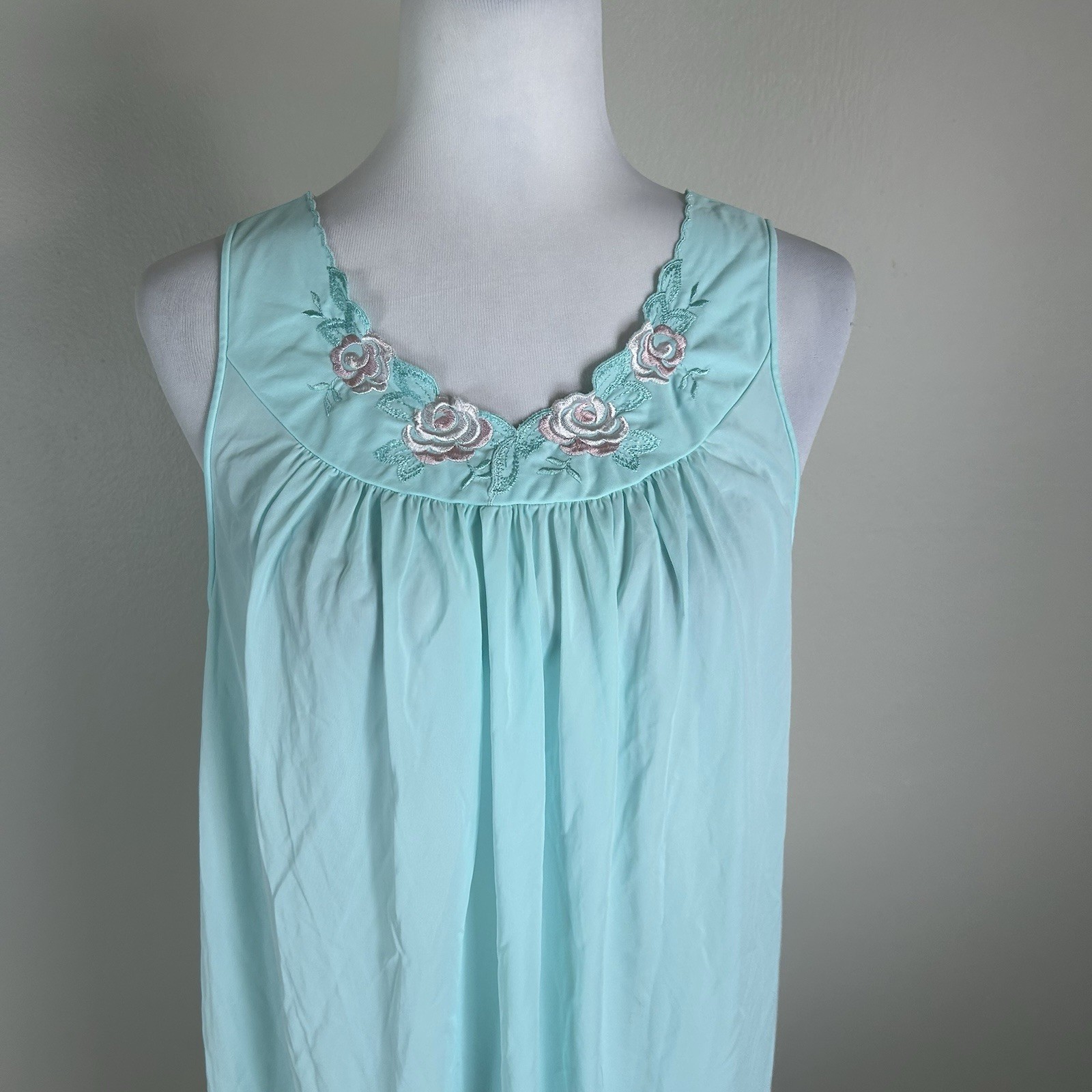 Vintage M Long Blue Shadowline Sleeveless Nightgown Lace Neckline Embroidered