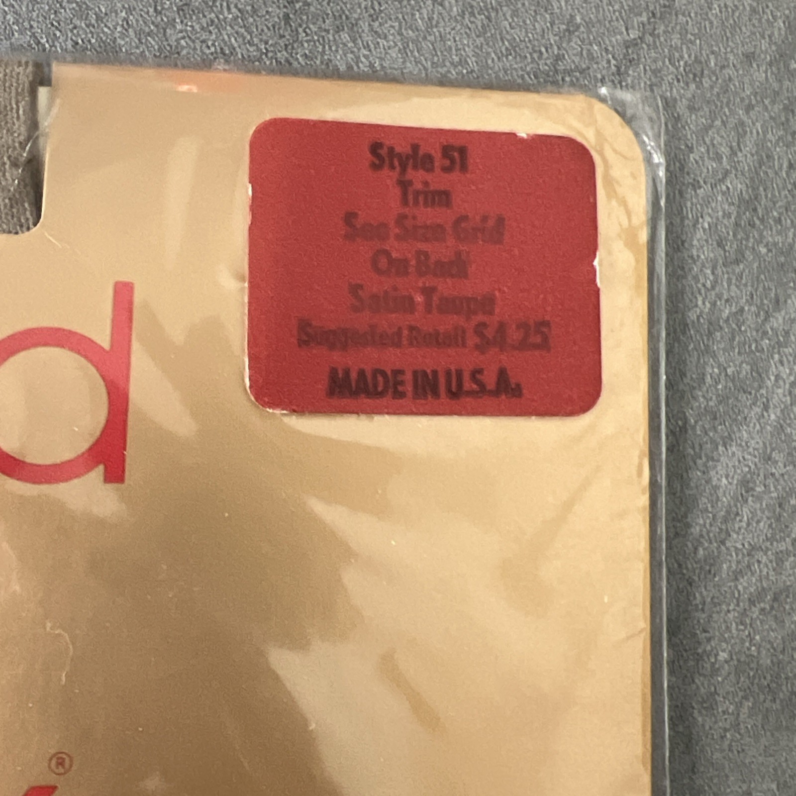 VTG 1985 Round The Clock Sheer Pantyhose Satin Taupe Style 51 – Size B – Trim
