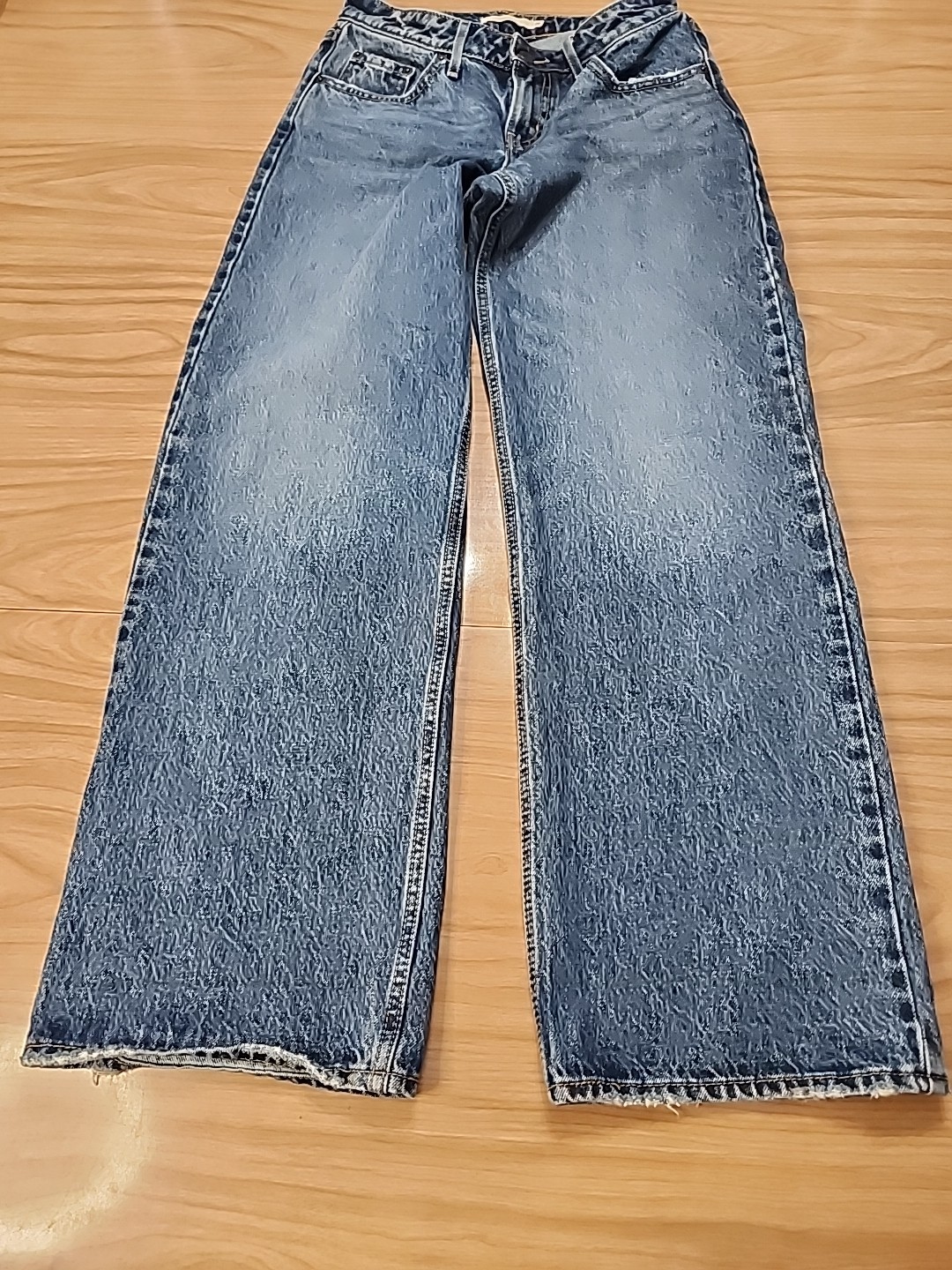 Vintage Levis With Big E Leather Patch Acid Wash Blue Low Loose Sz 26×32 Frayed