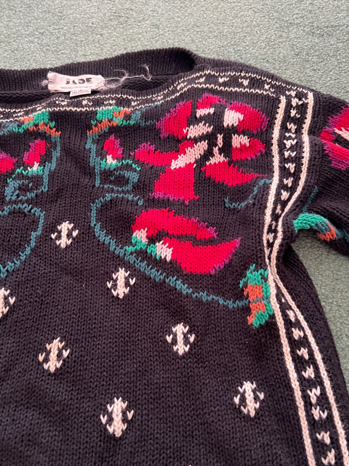 Vintage Jade Imported Sportswear Women’s Long Sleeved Pullover Sweater Size S