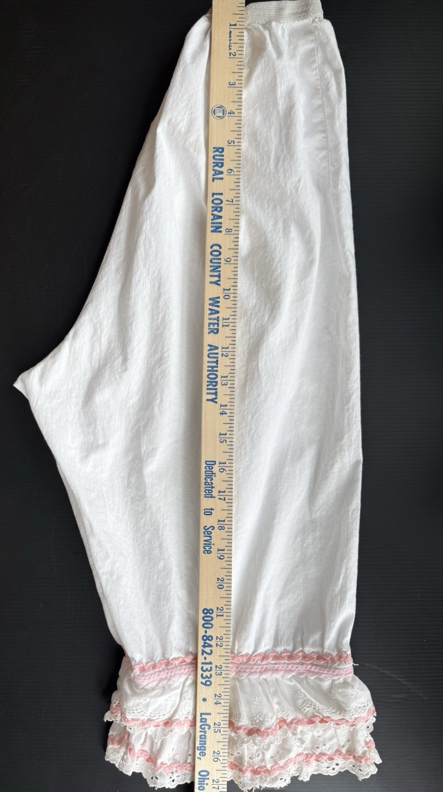 VINTAGE HANDMADE BLOOMERS RUFFLED HEM ELASTIC WAIST LONG PANTALOONS OFF WHITE