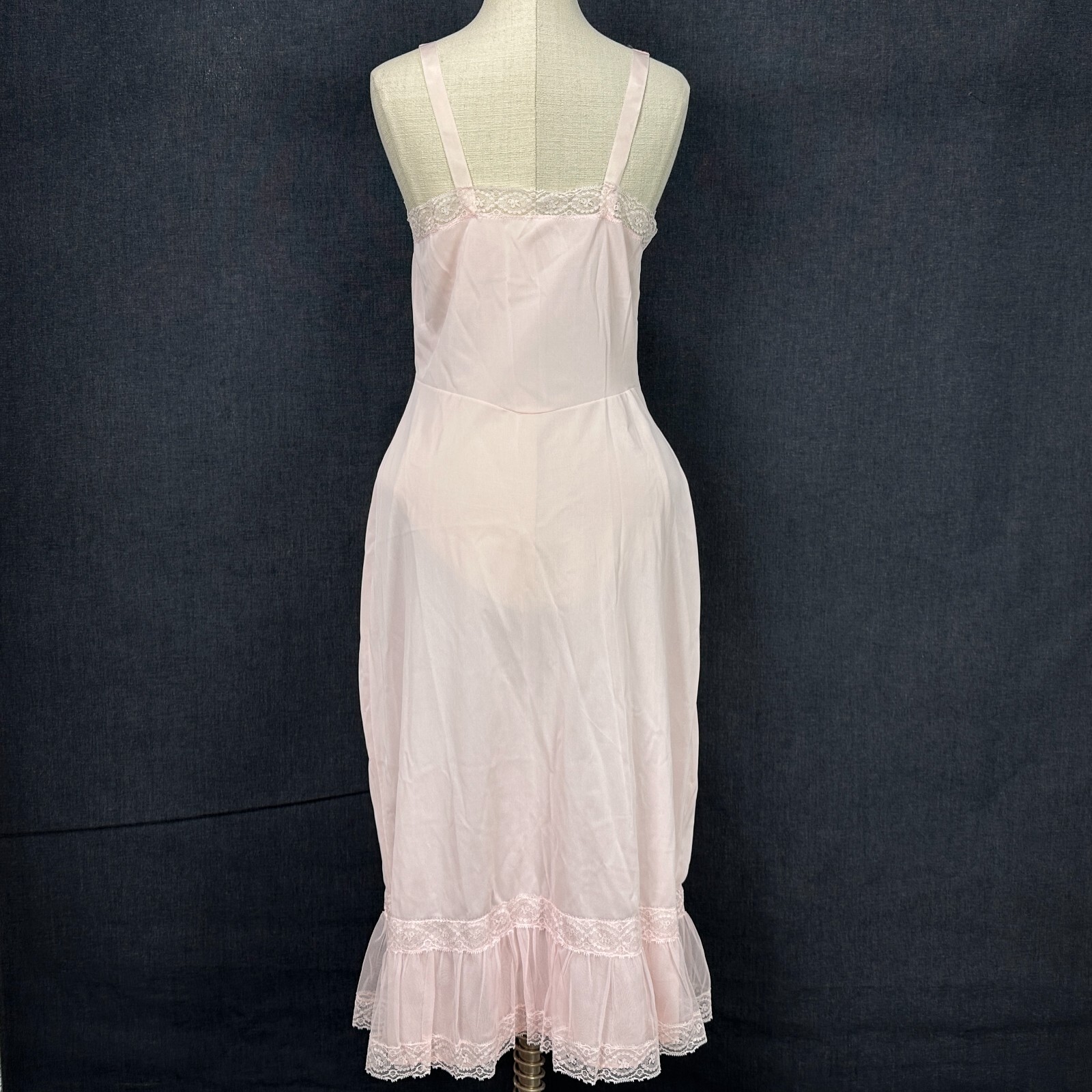 Pretty Vintage full slip Chiffon Doves & Lace CARILLON 34 Pink Embroidered 1950s