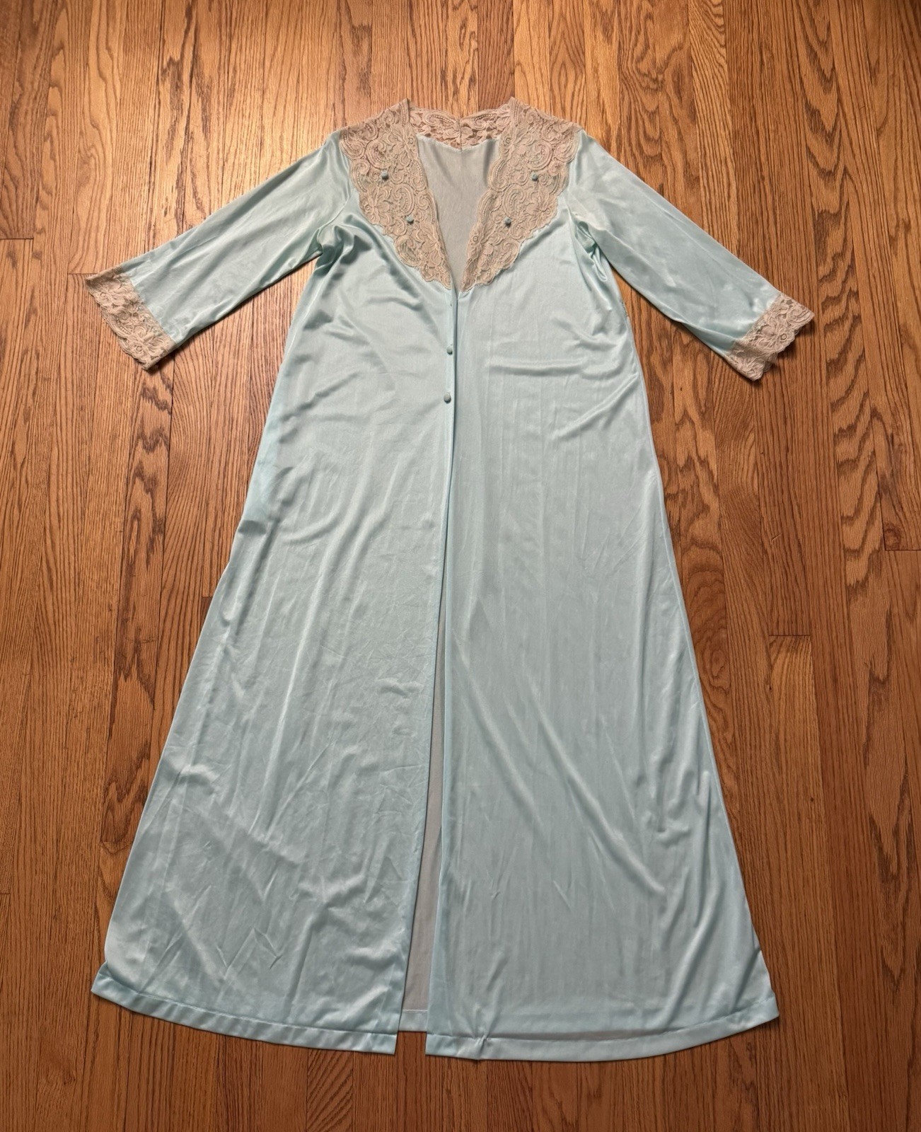 VTG Kayser 60’s/70’s Nylon and Lace Pastel Blue Robe Boudoir Size Med
