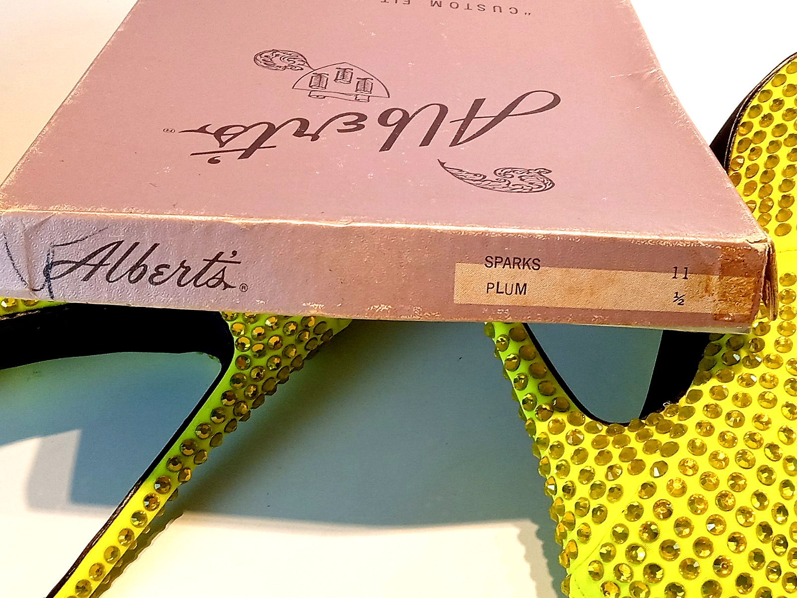SZ 11 X 36 VTG ALBERTS PLUM WET LOOK-GLITTER VINTAGE NYLON GARTER STOCKINGS 2PR