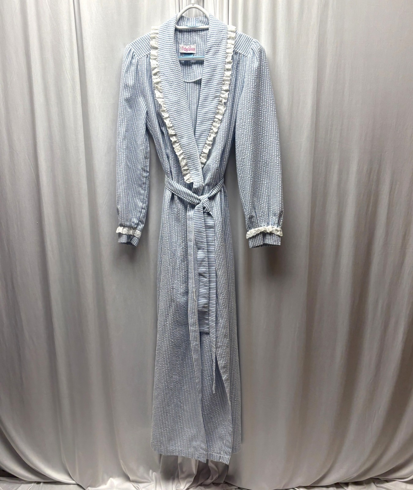 Evelyn Pearson Blue White Striped Long Womens Robe Sz Med Belted Ruffle Trim VTG