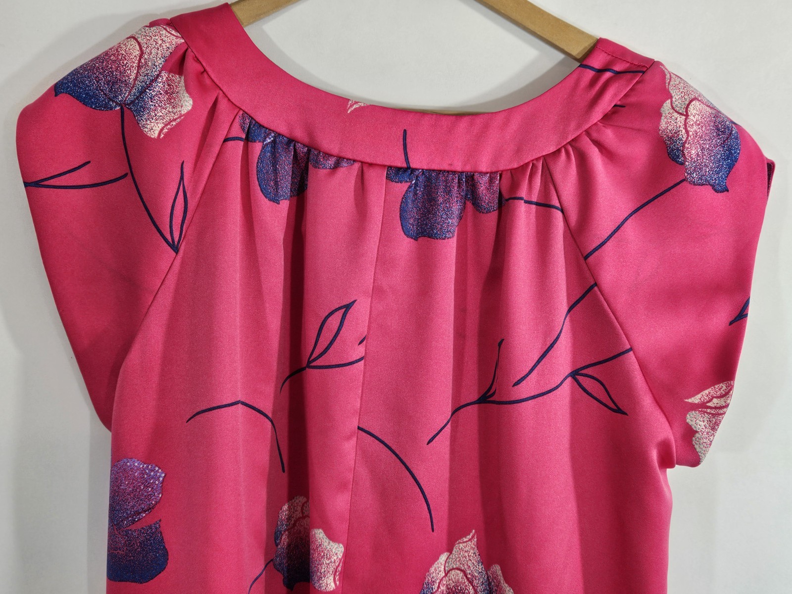 Vintage Nani of Hawaii Dress Size L PInk Floral Print Muumuu lounge Polyester