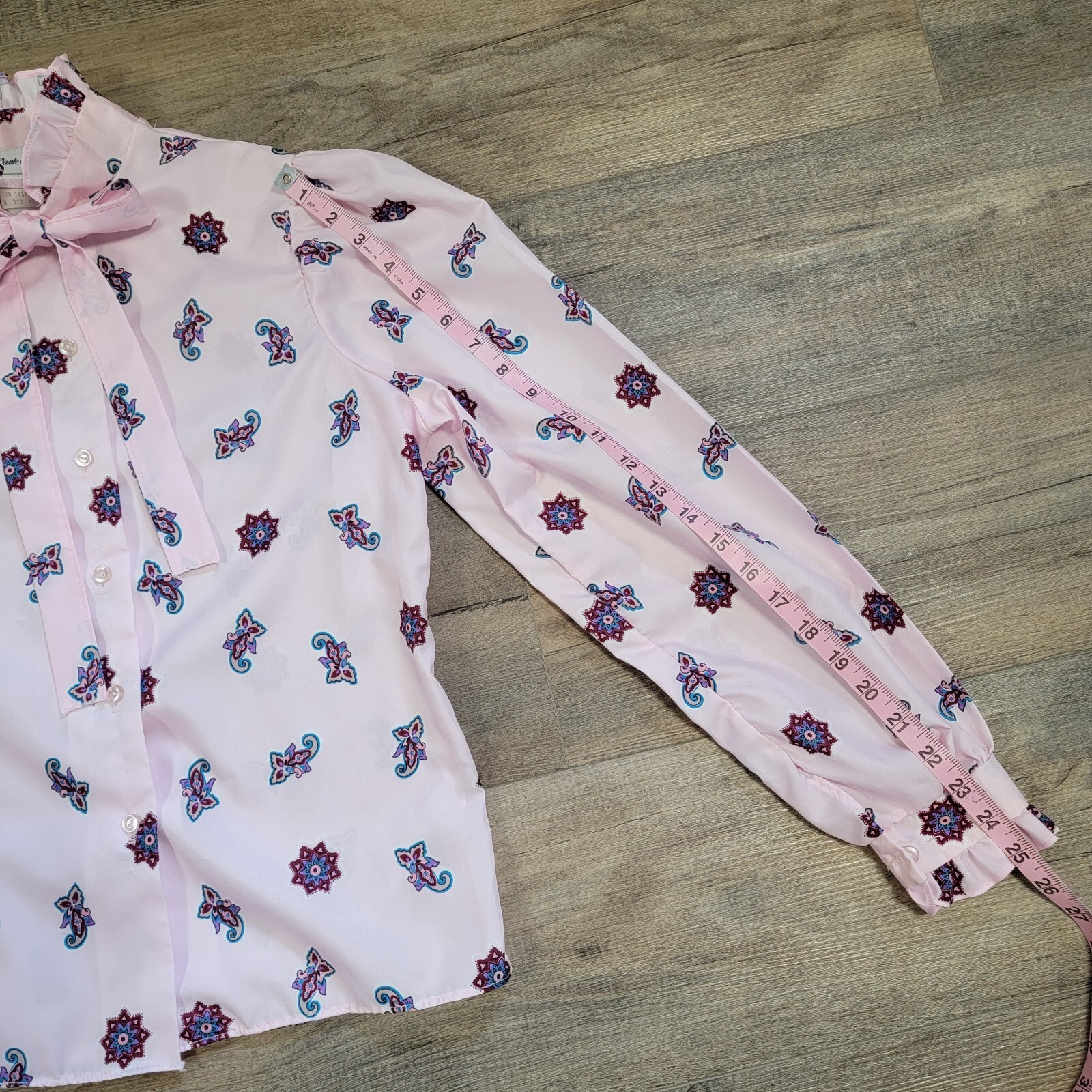 A Dante Original Vintage Blouse Pink Paisley Stand Up Ruffle Collar Medium 70s