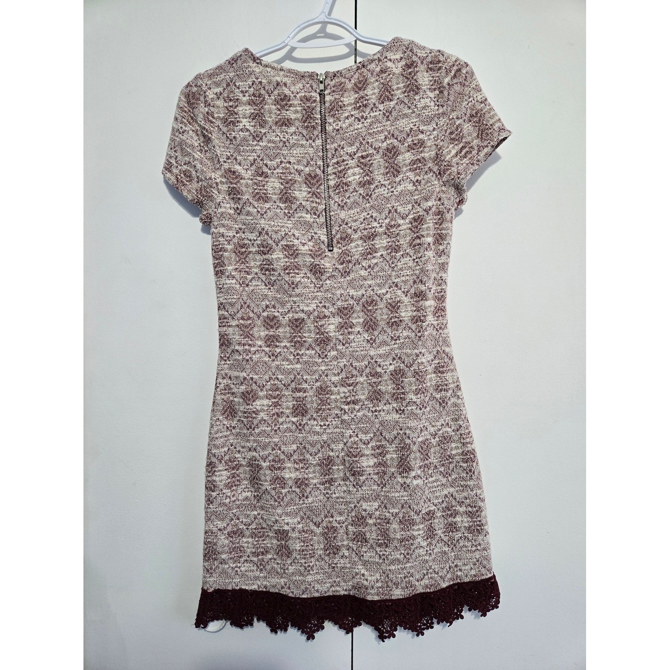 NWT Xtraordinary Ivory Wine Tweed Dress Crochet Hem Small