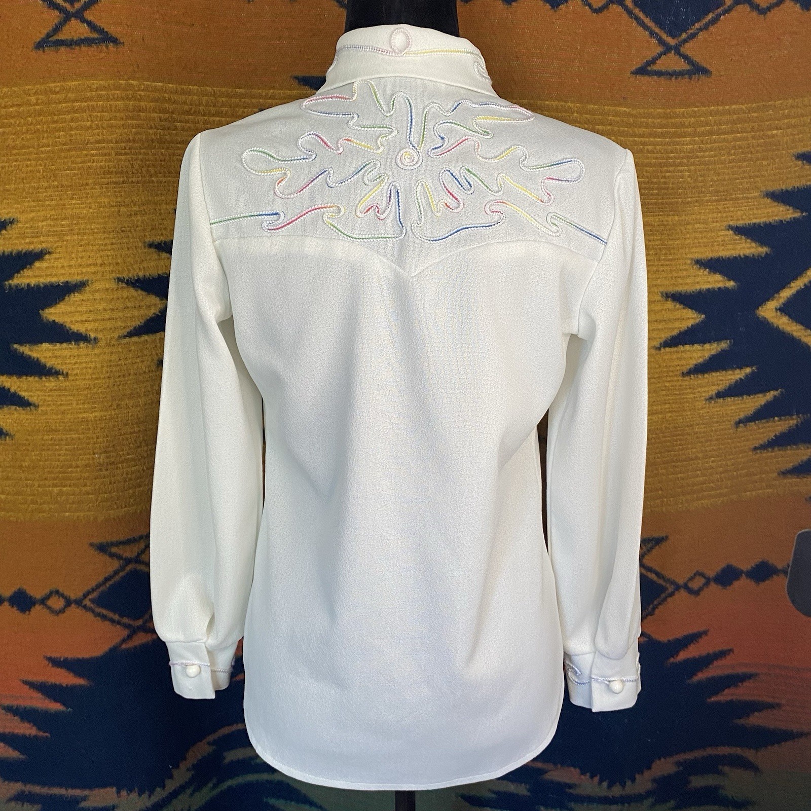 Vintage 1970’s Aldens Fashions Button Up Embroidered Button Up. Size S/M. Rare.