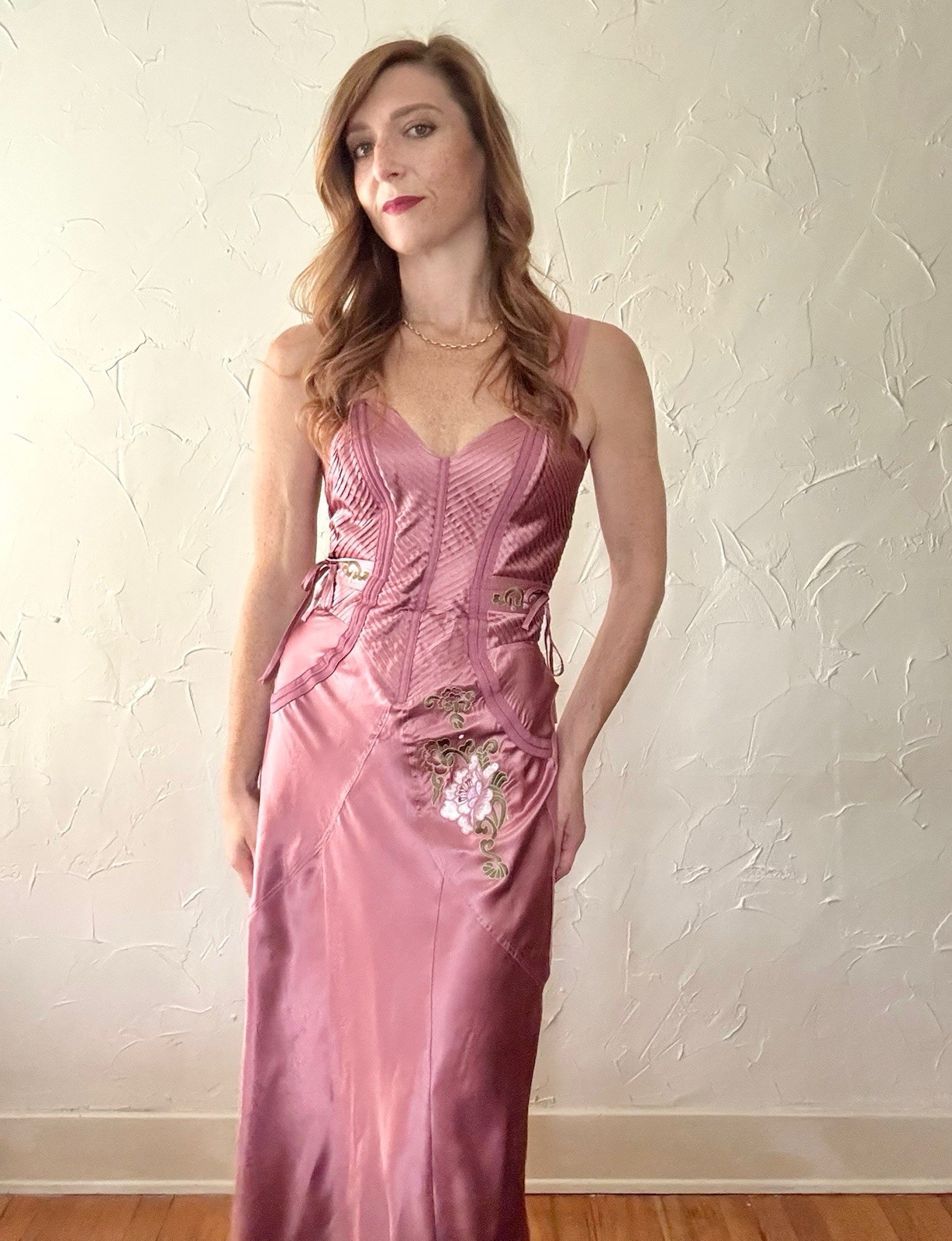vtg Y2K Fredricks of Hollywood Silk Pinktuck Boned Bodice Embroidered Dress