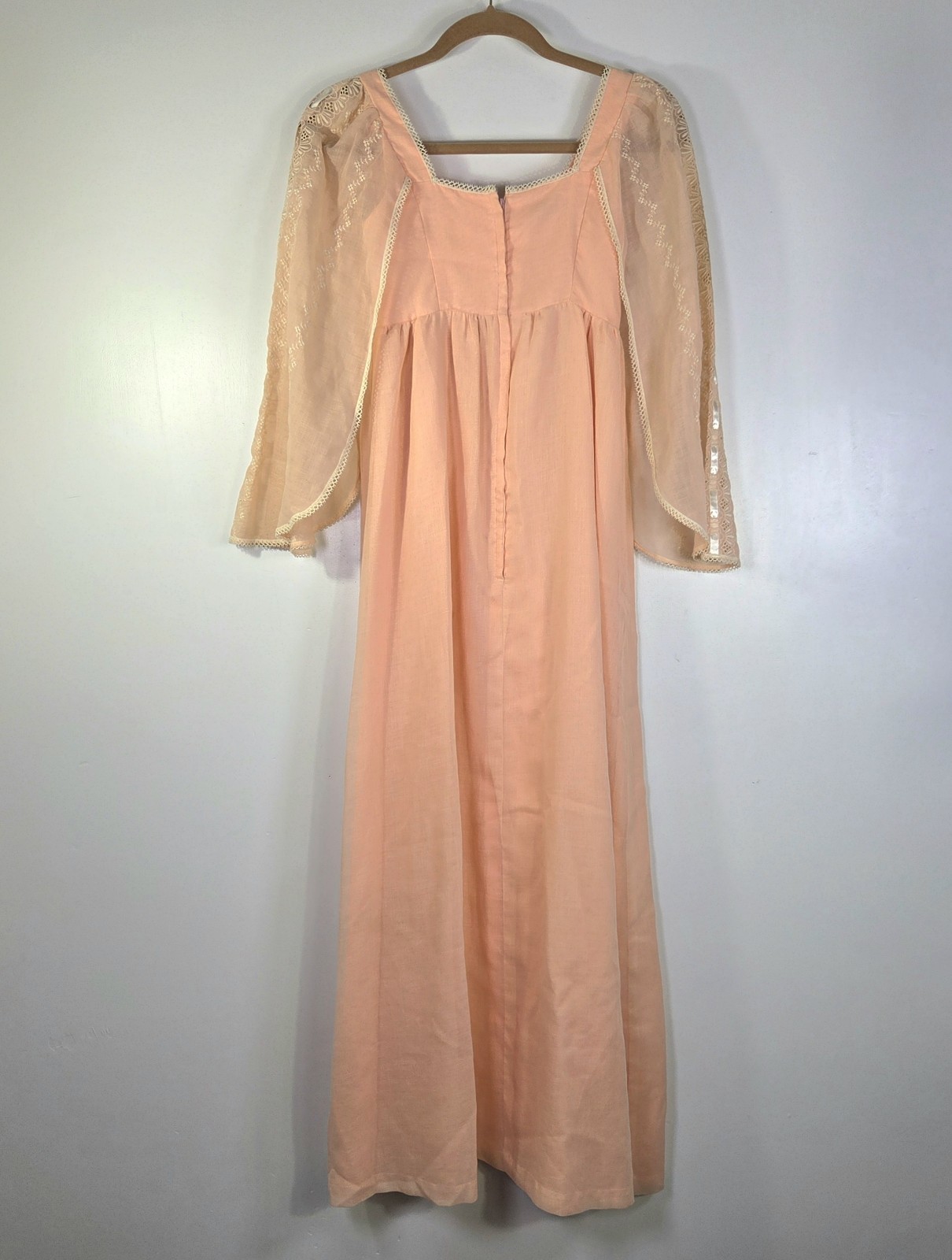 VINTAGE 70s TRIVIA BY CHARM OF HOLLYWOOD SHEER LACE BELL SLEEVES DRESS SIZE XXS.