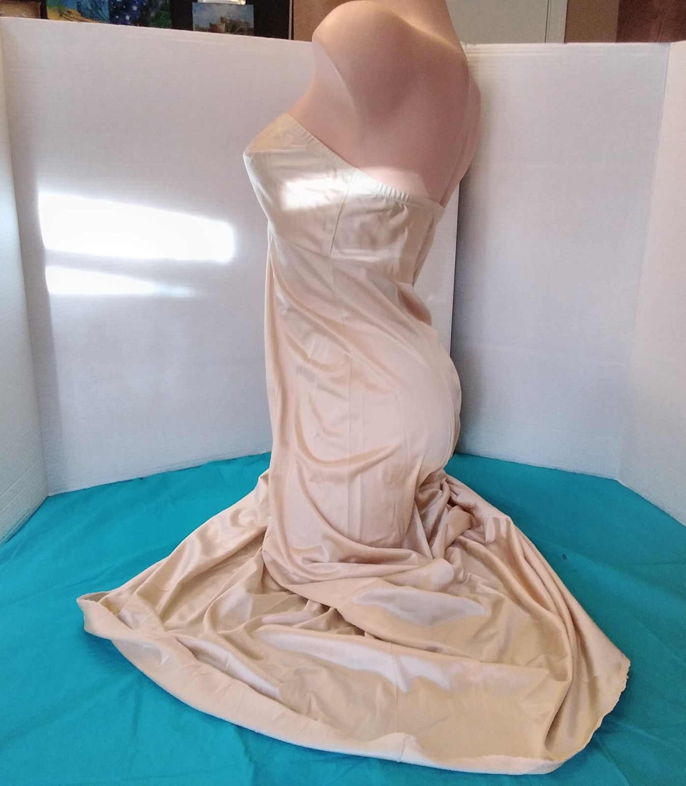Vintage Vanity Fair Strapless Maxi Slip Size 36 100% Nylon Nude