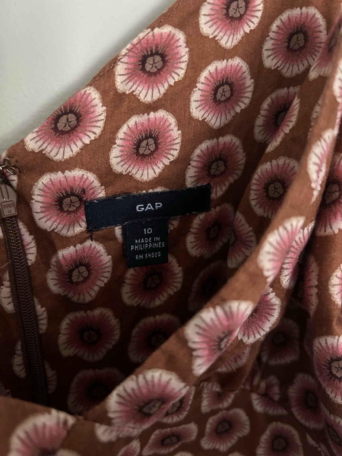 GAP Women’s Slip Dress Size 10 V-Neck Floral Brown Pink Spaghetti Straps