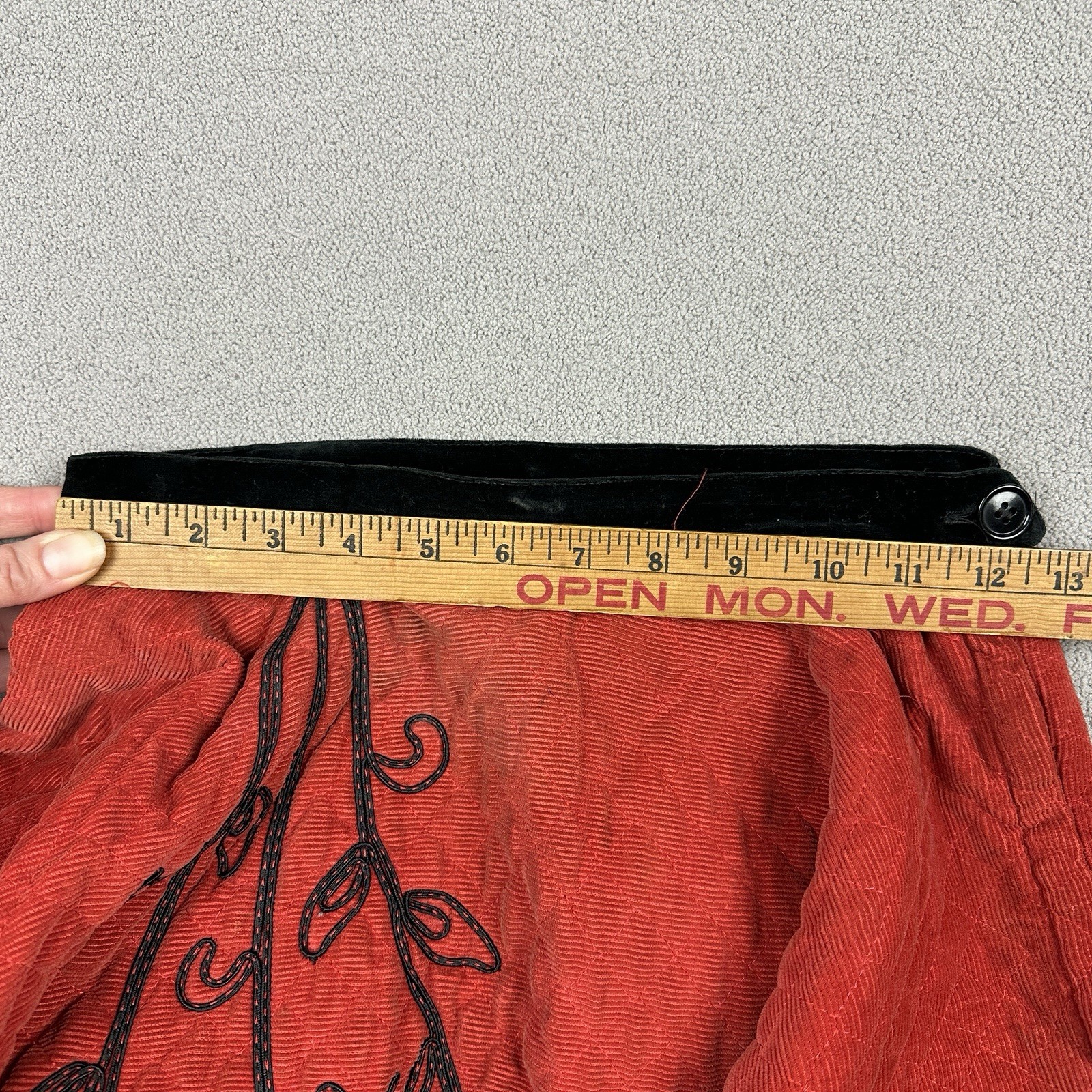 Vtg Quilted Red Swing Skirt Black Flower Handmade 24” Waist Midi 29” Long