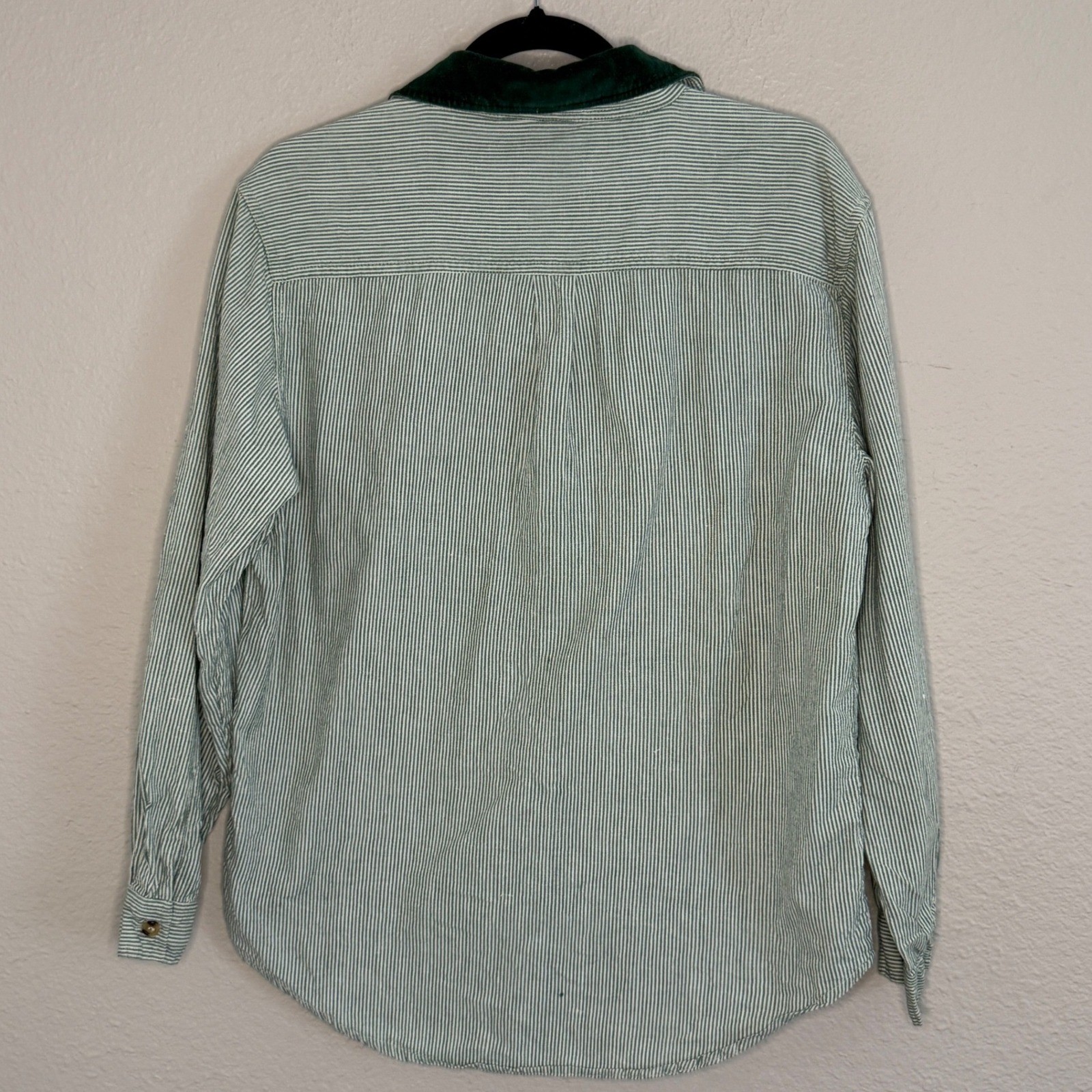 Vintage Medium Christmas Embroidered Shirt Festive Cottage Kitsch Twee Velvet