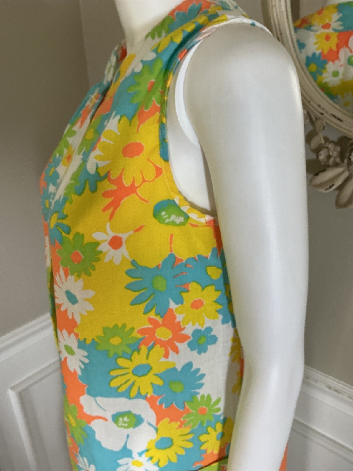 1960s Mod House Dress Sleeveless Button Front Flower Power Cotton Shift Dress