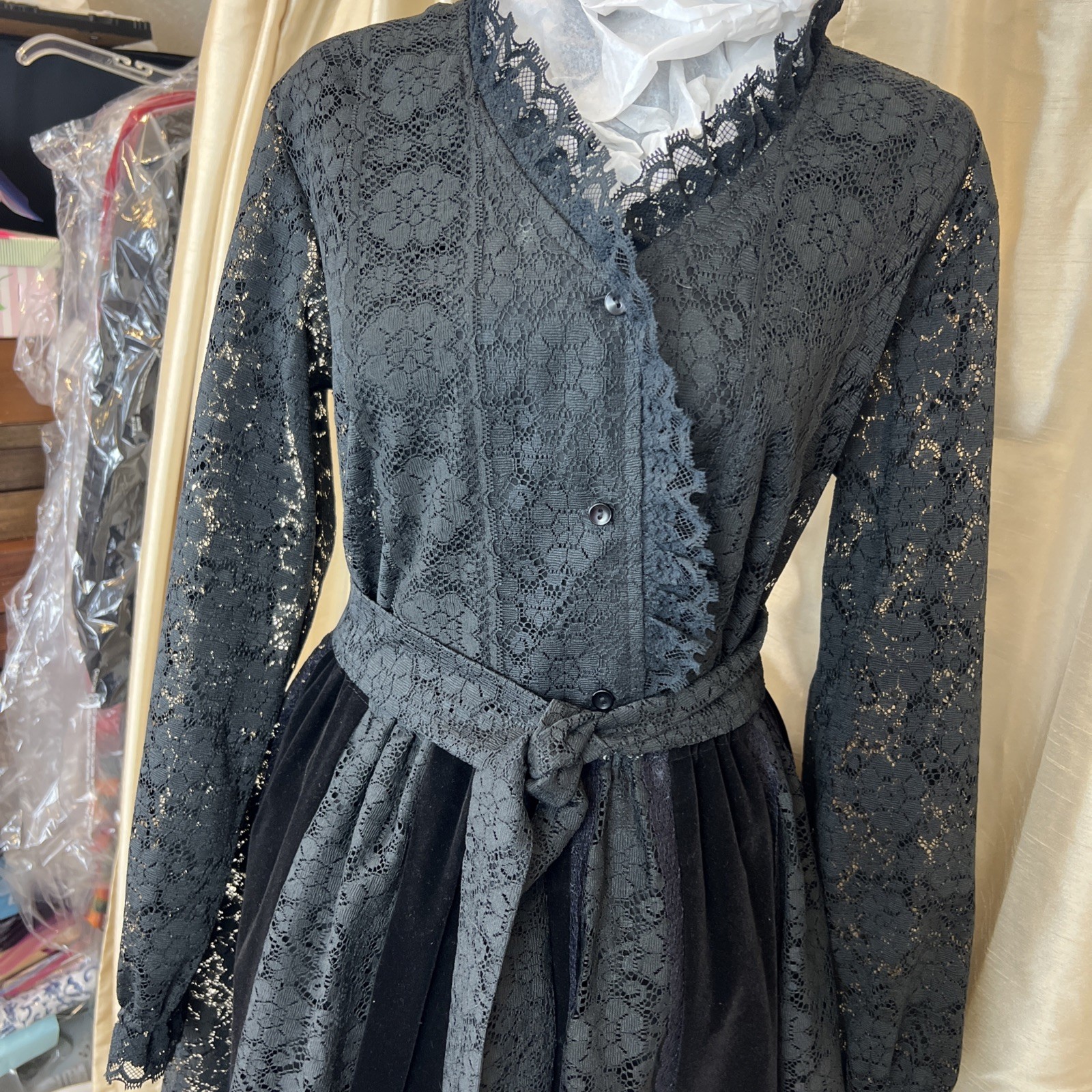 Carefree Fashions Scottsdale AZ Costume Maxi Velvet Skirt & Blouse Lace Black