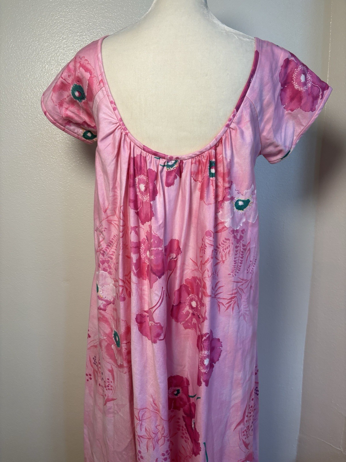 Paradise Hawaii Vintage 60s Pink Floral Dress