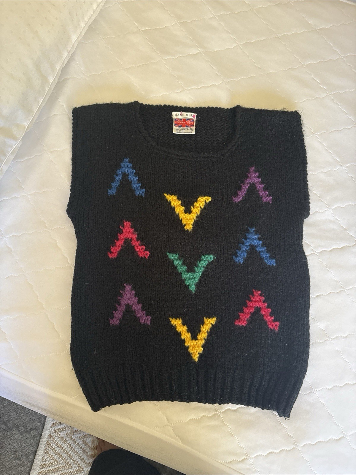 Vintage 80s Sweater Vest Sleeveless – Hand Knit Cherry Stix LTD