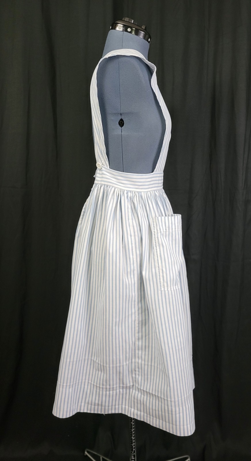 Vintage Blue & White Striped Apron w Bib & Patch Pockets Handmade?