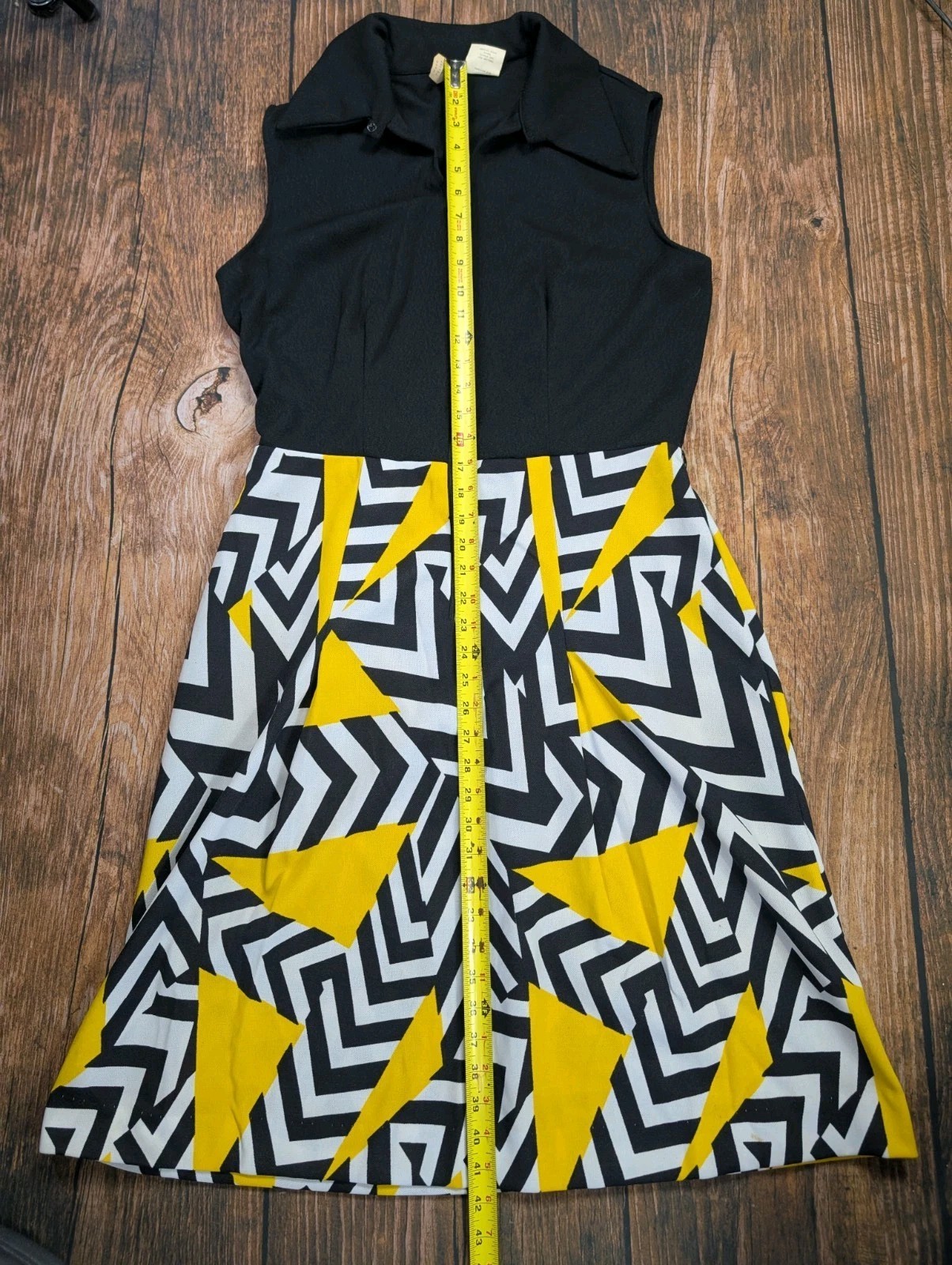 Vtg Women’s 70s Black Yellow Geometric Dress Union Made USA NPC Fashions READ