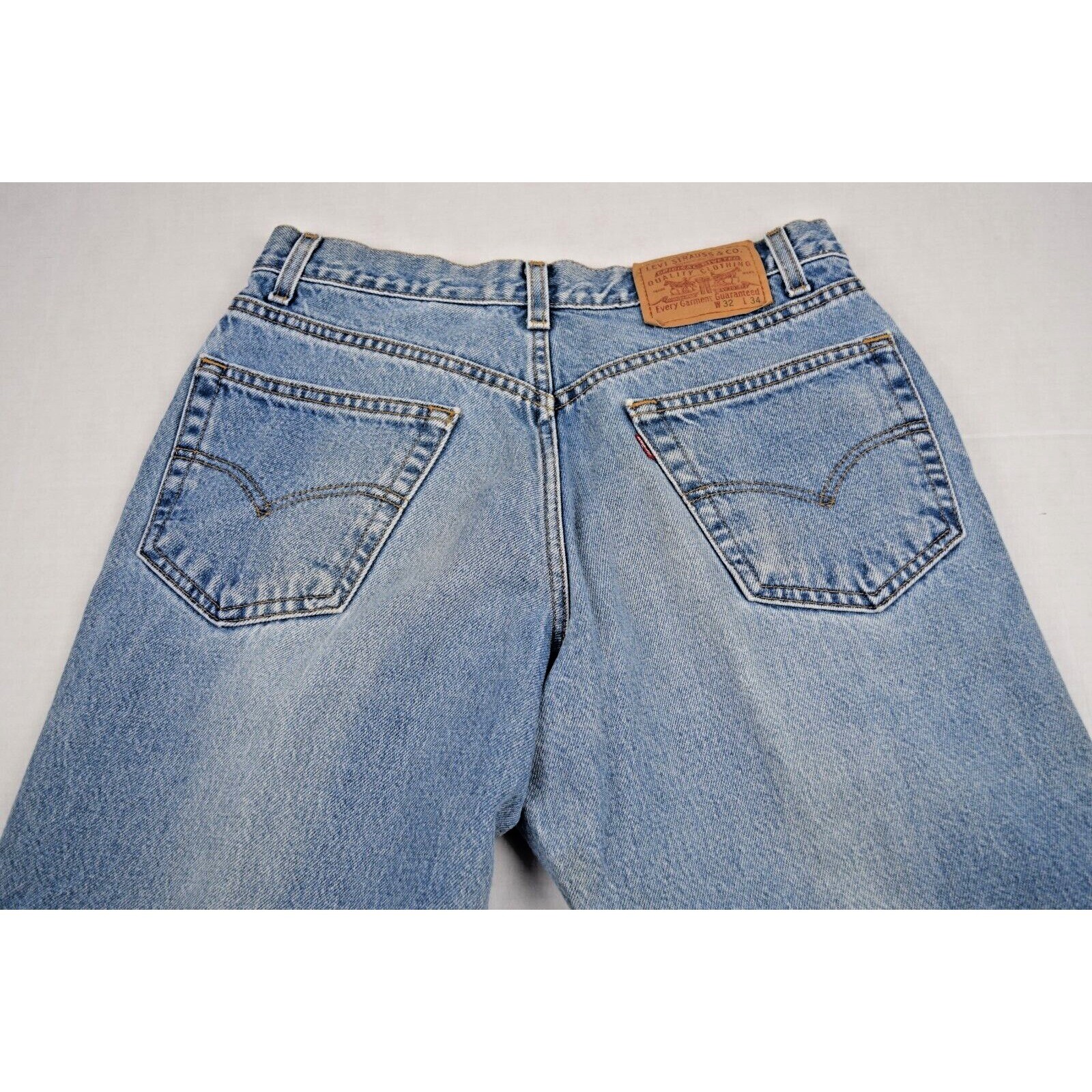 Vintage Levis Jeans 32 x 33 Y2K Blue Relaxed Fit Straight Leg Soft Fading c.2001