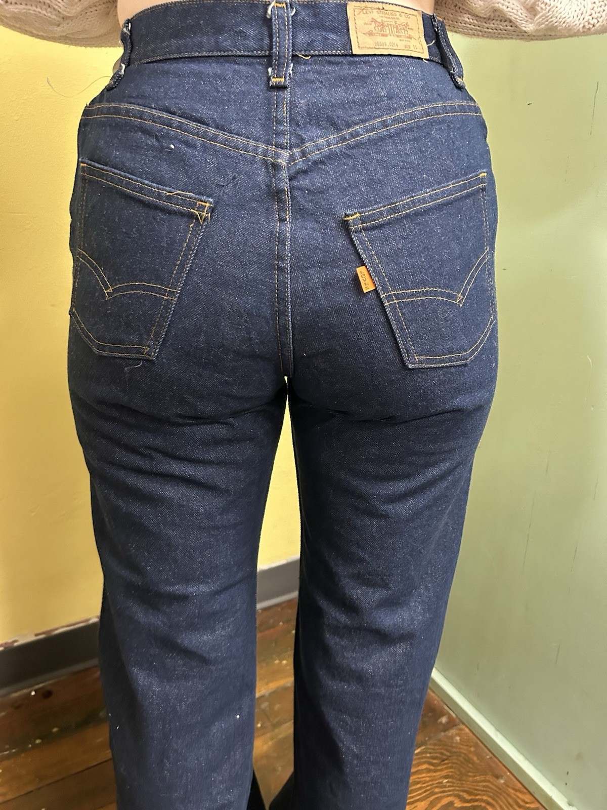 Vintage 70s NWT Levi’s Flare Jeans 26089-0214 Dark Wash Denim Women’s 15M 31×33