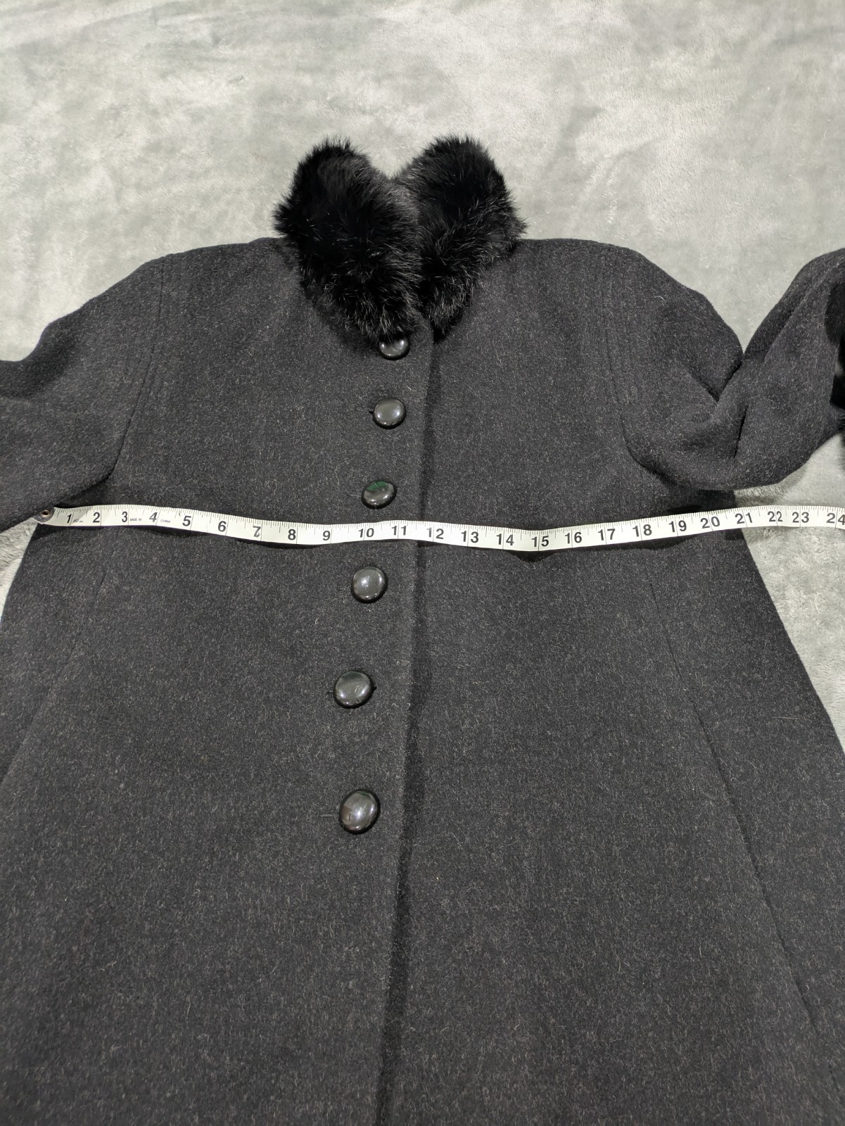 Vintage 1980s Donnybrook Wool Coat With Rabbit Trim – Heathered Charcoal Size 8P